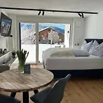 Апартаменты Place2be - With Infinity Pool *