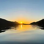 Place2be - With Infinity Pool 아파트 *
