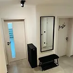 Place2be - With Infinity Pool Апартаменты