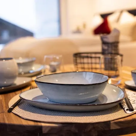 Place2be - With Infinity Pool Lejlighed *