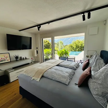 Apartment Place2be - With Infinity Pool
